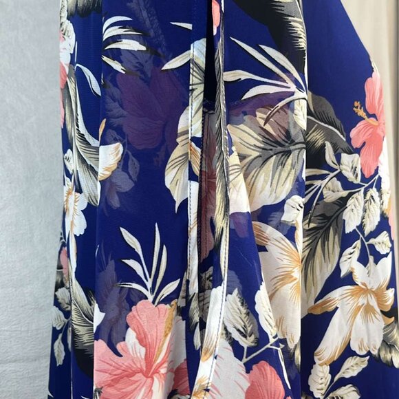 Lulus  Navy Floral Split Sleeve Dress Sz Small Wedding Vacation Celebration - Picture 6 of 12